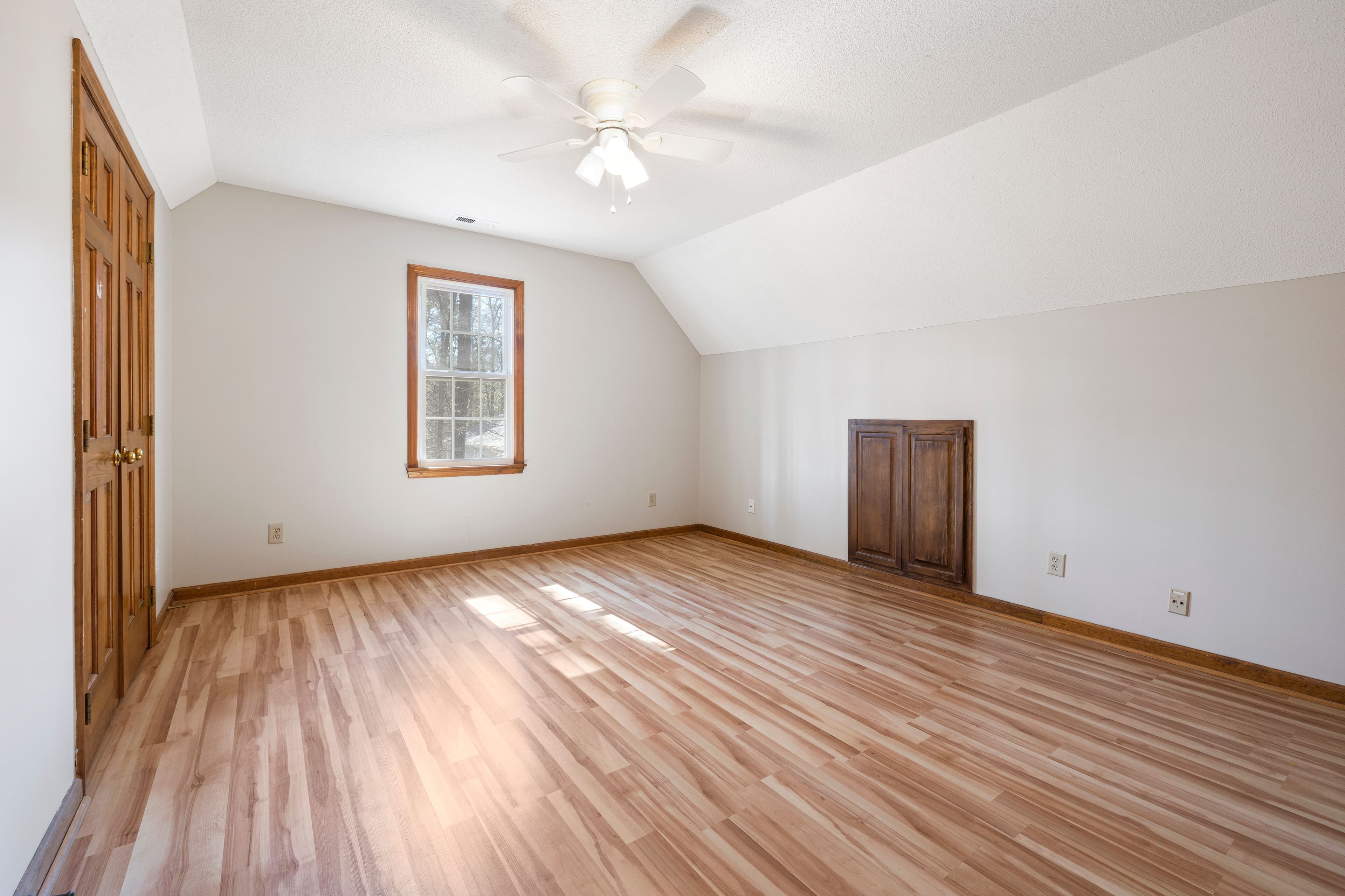 laminate floor fabric and surface
